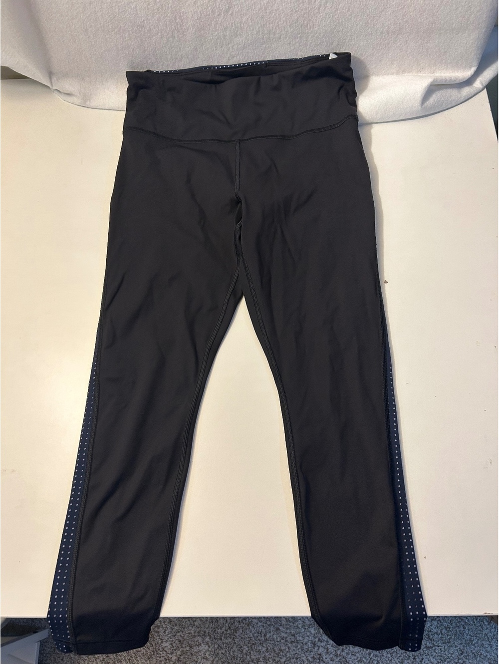 Athleta Ultimate 7/8 Tight Black/Blue Leggings